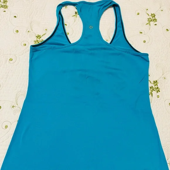 Lululemon Cool Racerback Size 6. - Picture 2 of 3